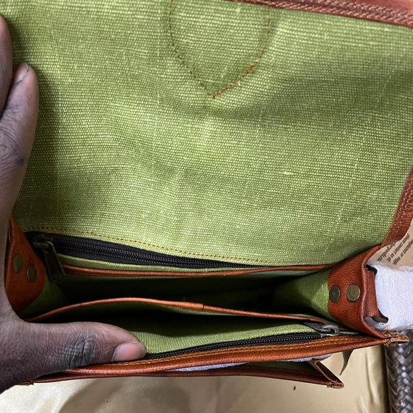 NWT Aaron Leather Goods 1pc bag - Picture 4 of 6